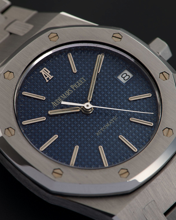 Royal Oak Automatic 14790 ‘Electric Blue Dial’