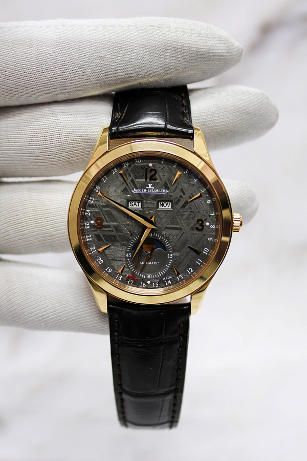 Master Control Calendar Rose Gold Meteorite Dial
