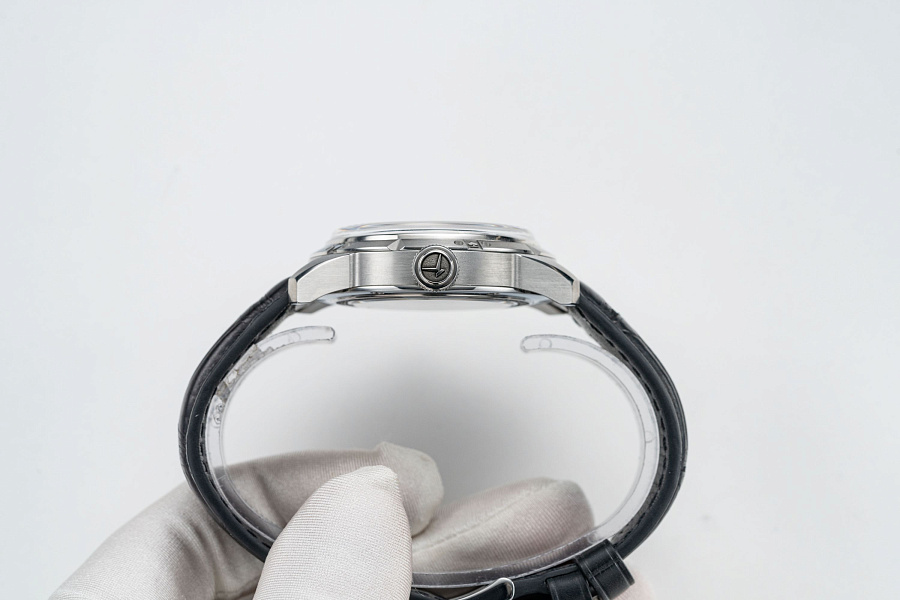 “Joker Iron Mask,” Regular Model from the 2025 Collection. New