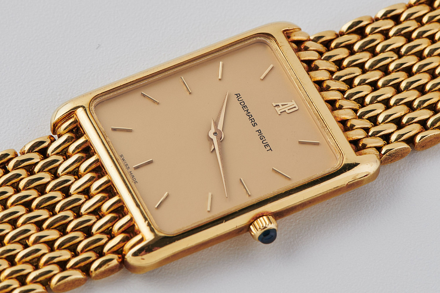 Tank in 18k Yellow Gold