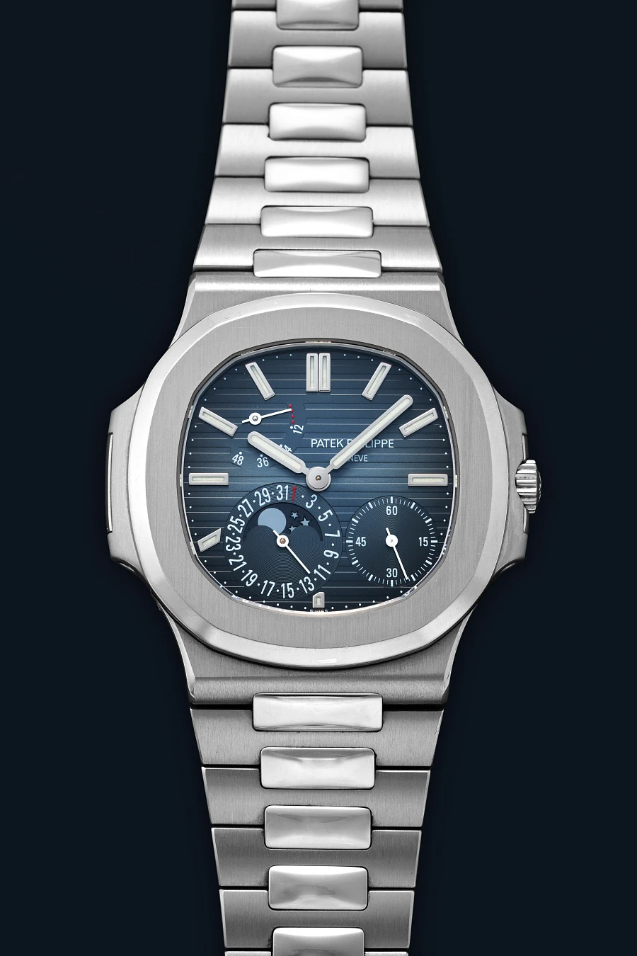 Nautilus Ref. 5712 in Stainless Steel