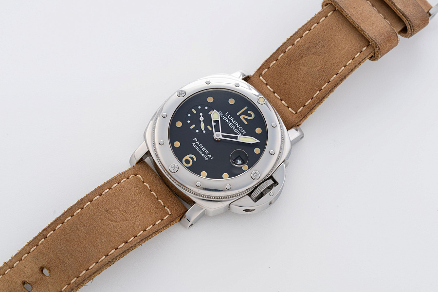 Luminor Submersible Ref. PAM00024 in Stainless Steel