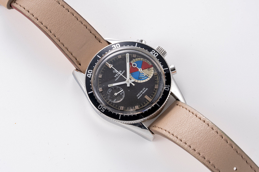 Yachtgraph Vintage in Stainless Steel