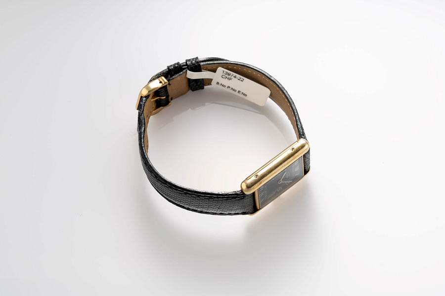 Tank Vermeil with Black Dial