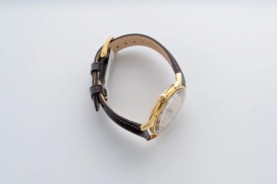 Constellation Ref. 168005-6 in 18k Yellow Gold