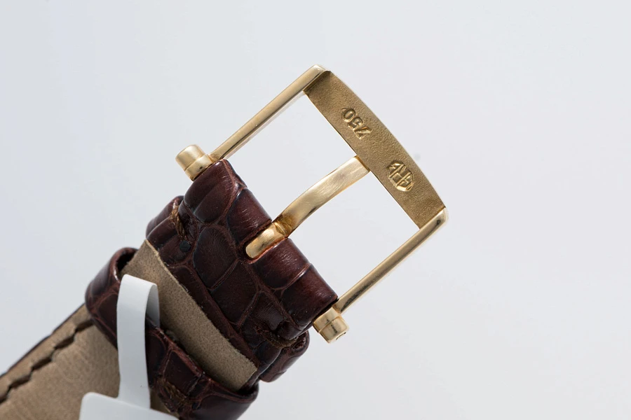 Perpetual Calendar Ref. 3310 in 18k Yellow Gold