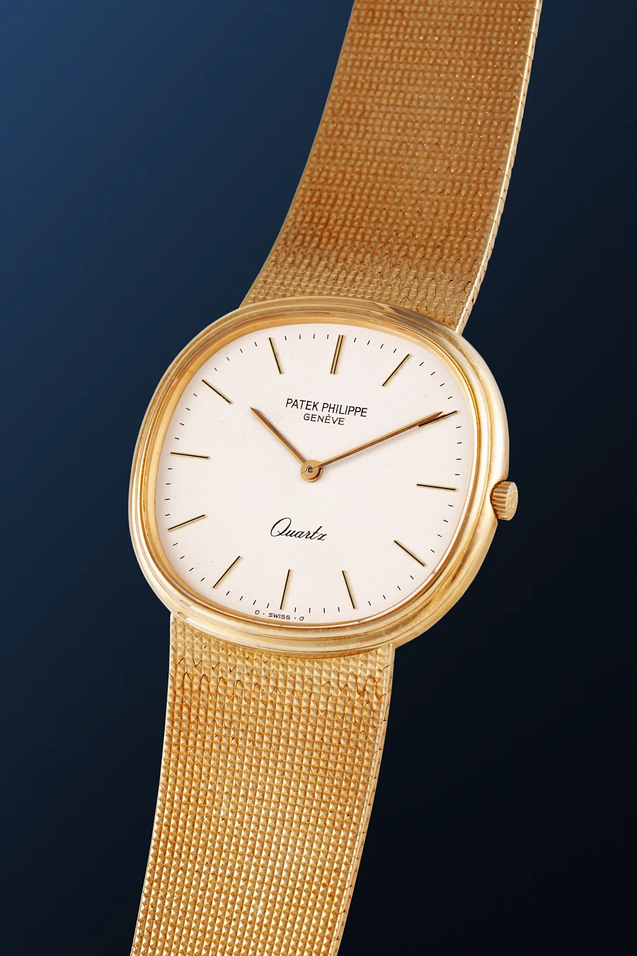 Ellipse Quartz Ref. 3879 in 18k Yellow Gold