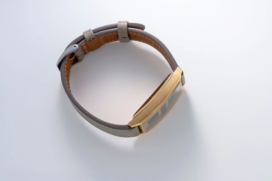 Dual Time Ref. 32002 in 18k Yellow Gold