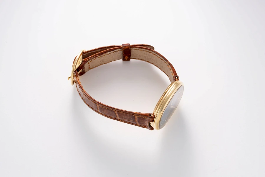 Ellipse Ref. 4226 in 18k Yellow Gold