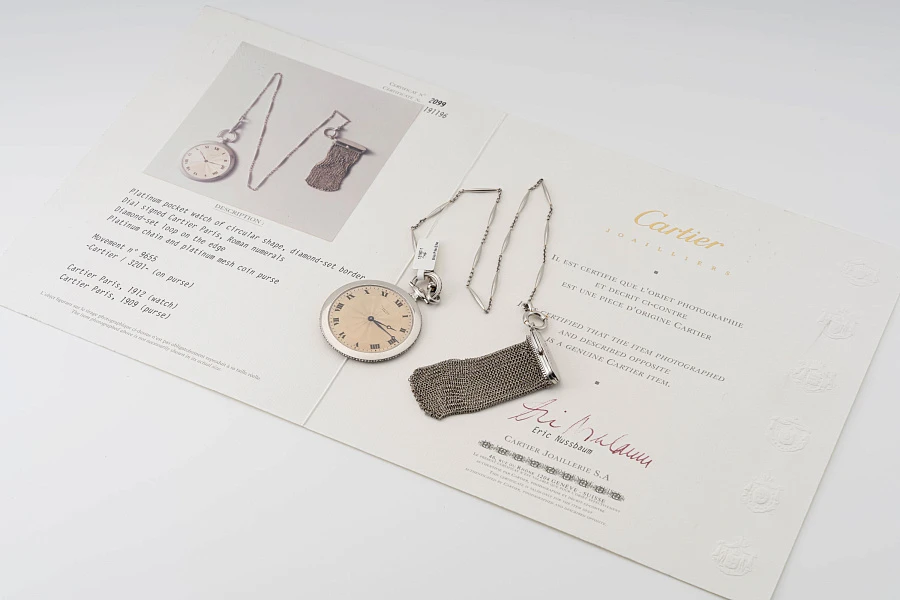 Platinum Pocketwatch diamond-set 1912 with platinum Cartier purse