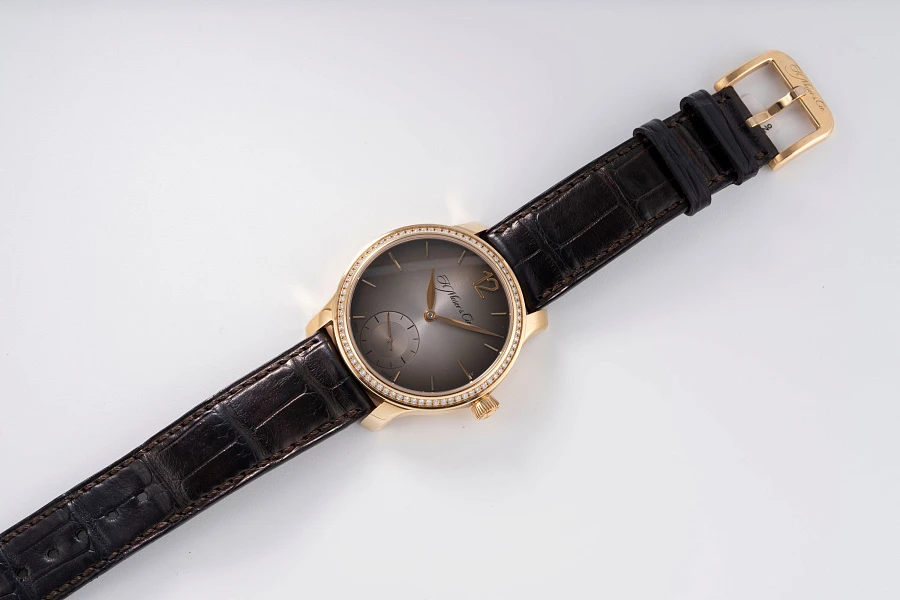 Endeavour Ref. 1321-0114 in 18k Rose Gold