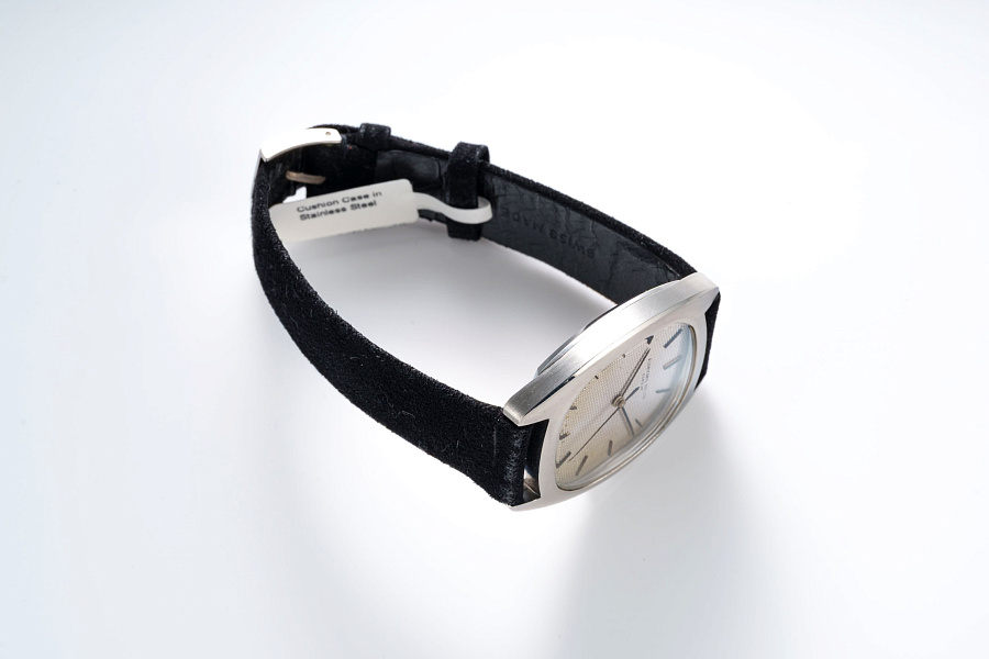 Cushion Case Ref. 5369 in Stainless Steel