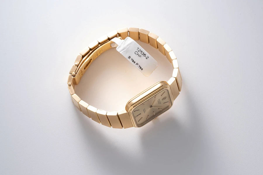 Cellini Ref. 4327/8 in 18k Yellow Gold