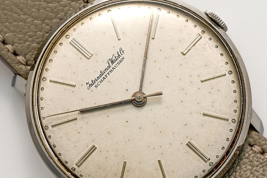 Stubby Lugs Dress Watch in Stainless Steel