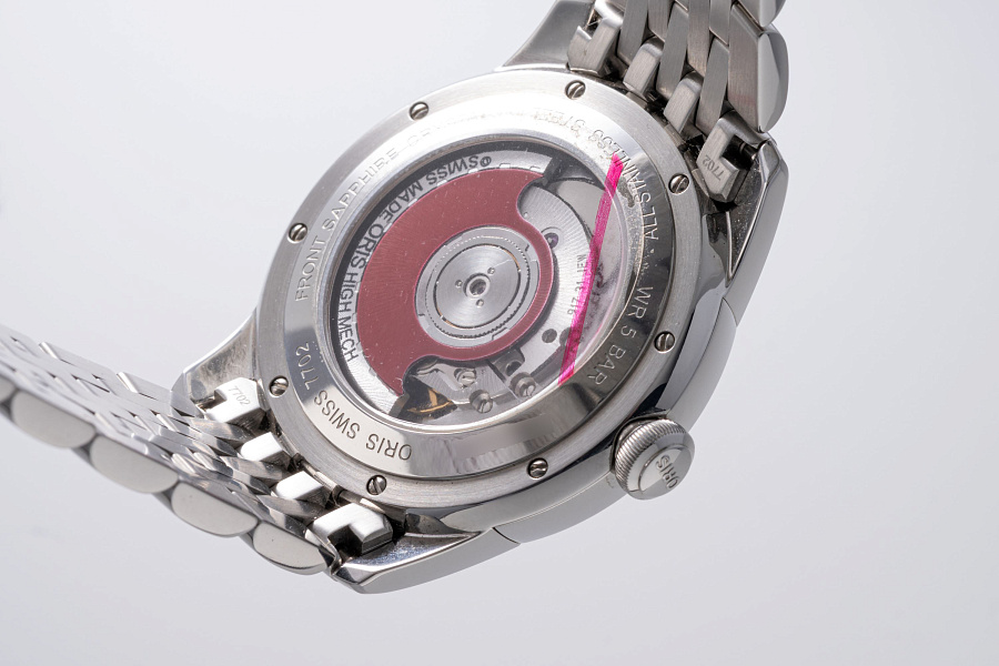 Artelier Jumping Hour in Stainless Steel