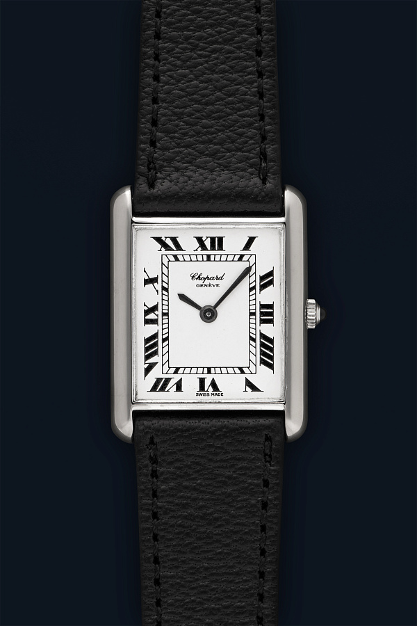 Tank Ref. 2057 in 18k White Gold