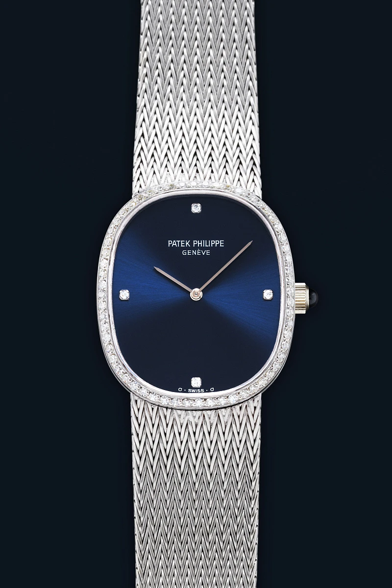 Ellipse Ref. 3849 in 18k White Gold with Diamonds