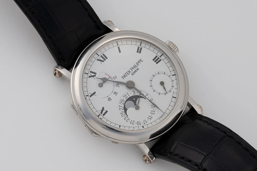 Power Reserve Moonphase Ref. 5054P in Platinum