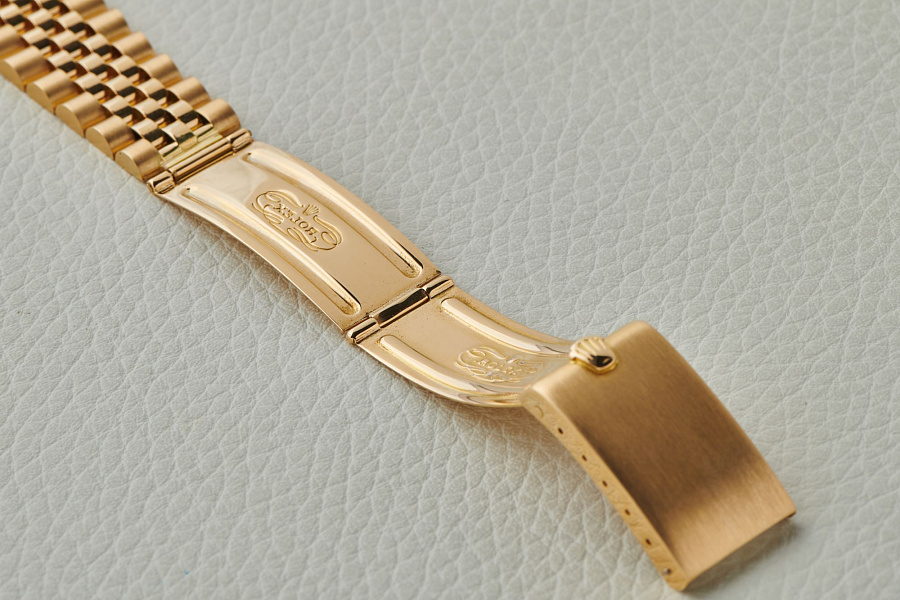 Datejust 1601 'Red Jasper Dial'