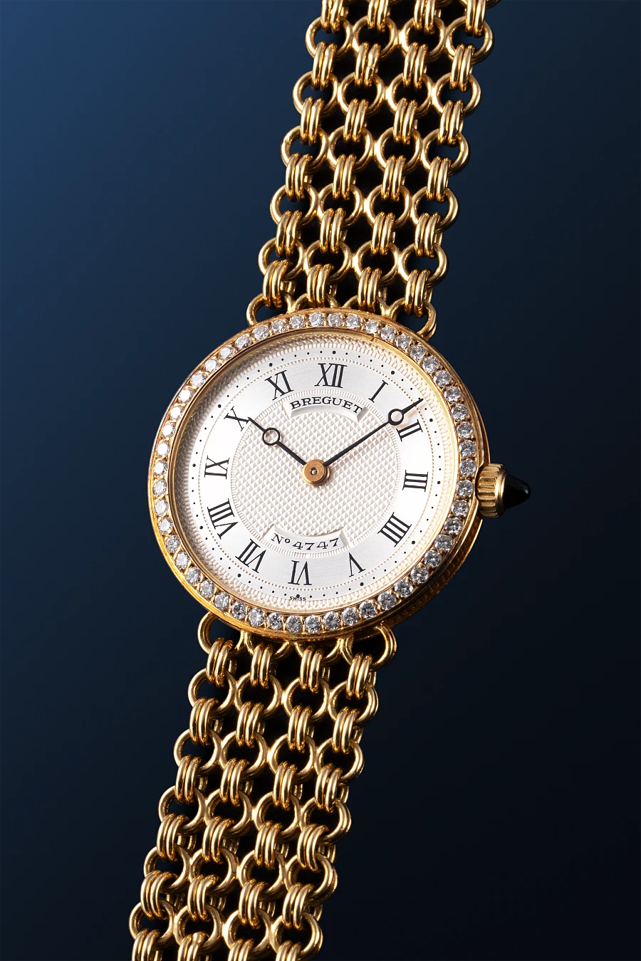 Ladies Watch on Mesh Bracelet in 18k Yellow Gold