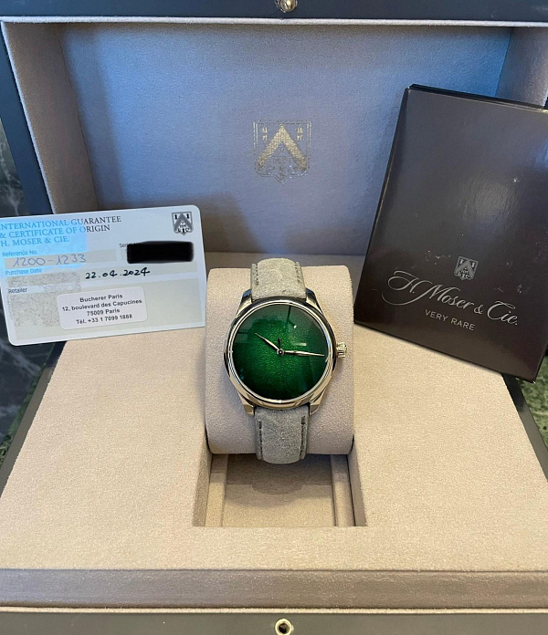 Endeavour Centre Seconds Concept Lime Green