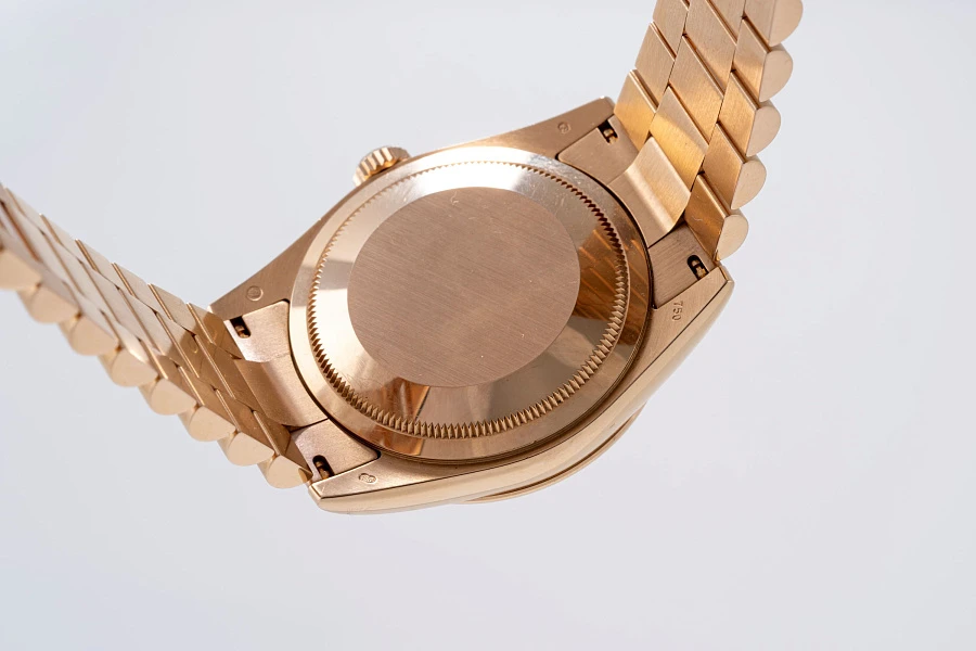 Day-Date Ref. 118235 in 18k Rose Gold