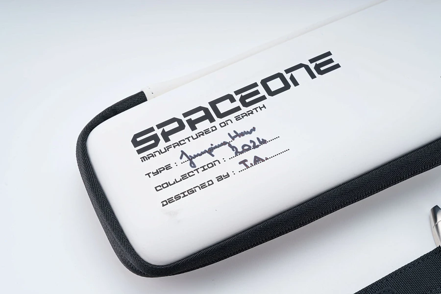 Jumping Hour Limited Edition in Stainless Steel