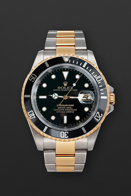 Submariner Date 16613 Steel & Gold