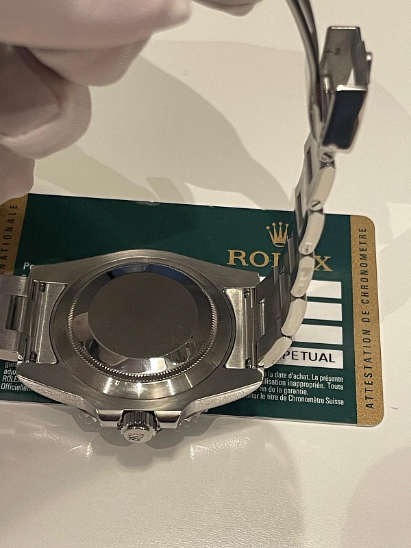 Submariner Date 116610LV ‘Hulk’