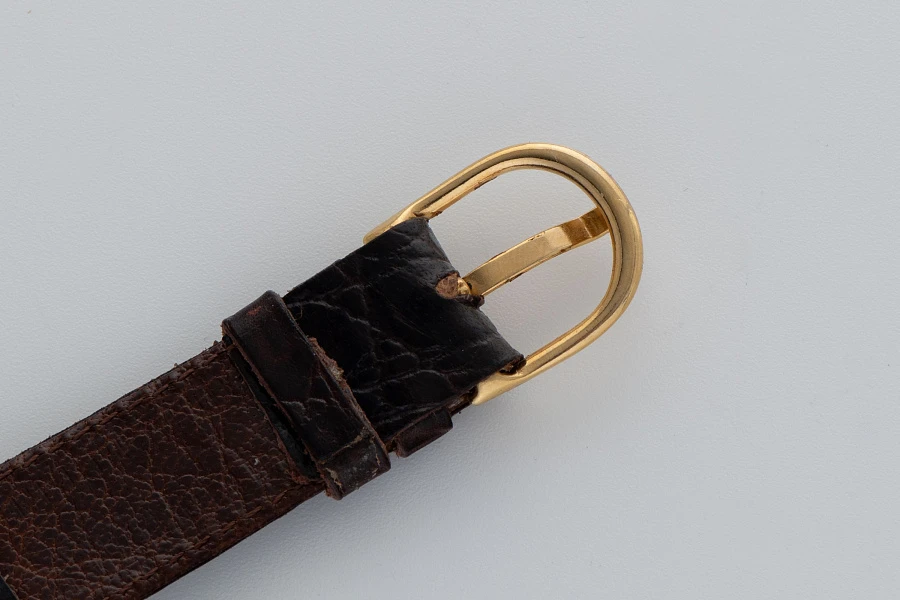 Monodatic in 18k Yellow Gold