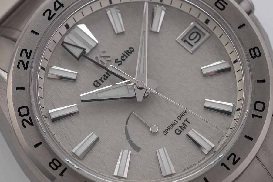 GMT Ref. SBGE285 in Titanium