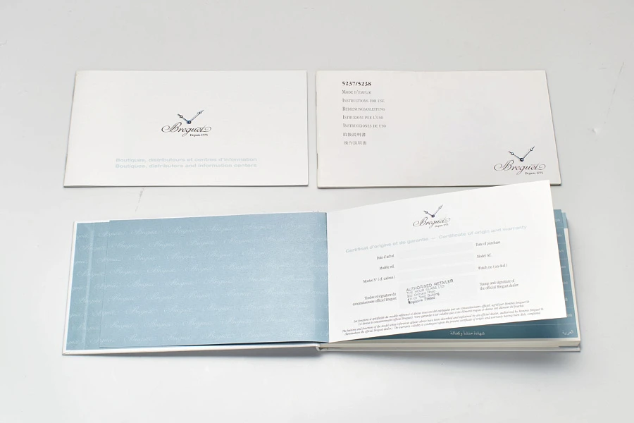 Classique Chronograph Ref. 5237 in 18k White Gold