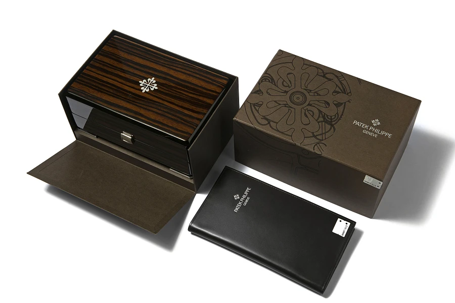 Patek Philippe Annual Calendar Chronograph "Mercury Edition"