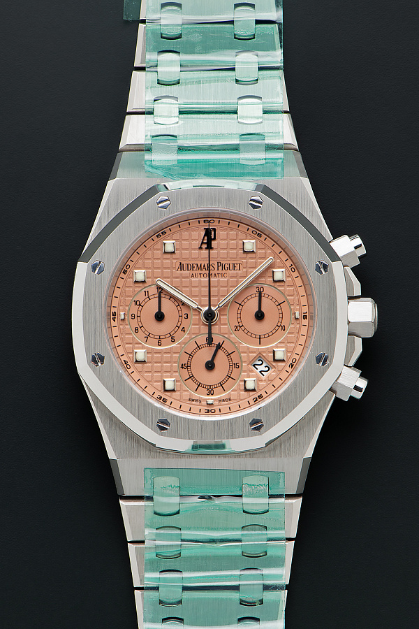 Royal Oak Chronograph 25960 ‘Salmon Dial’ White gold