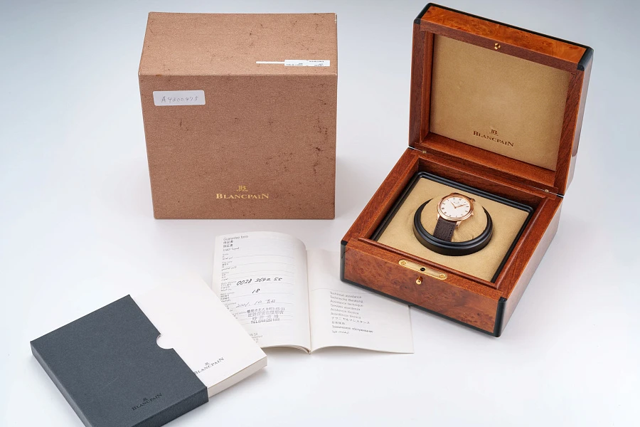 Villeret in 18k Yellow Gold