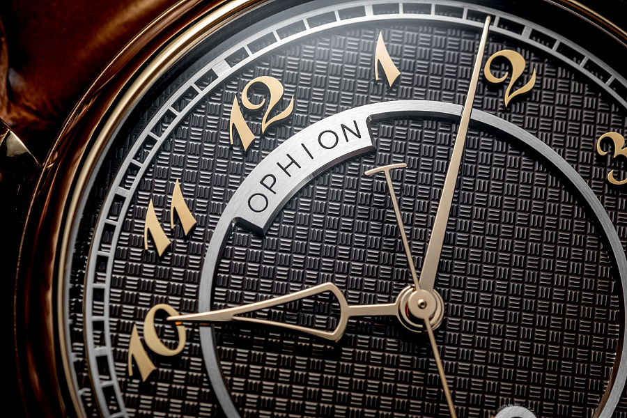 OPH 786 Vélos Rose Gold Tobacco Guilloche Limited Edition