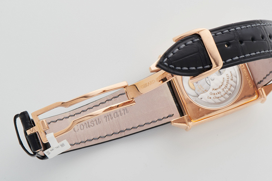 Square Dress Watch Ref. 2585 in 18k Rose Gold