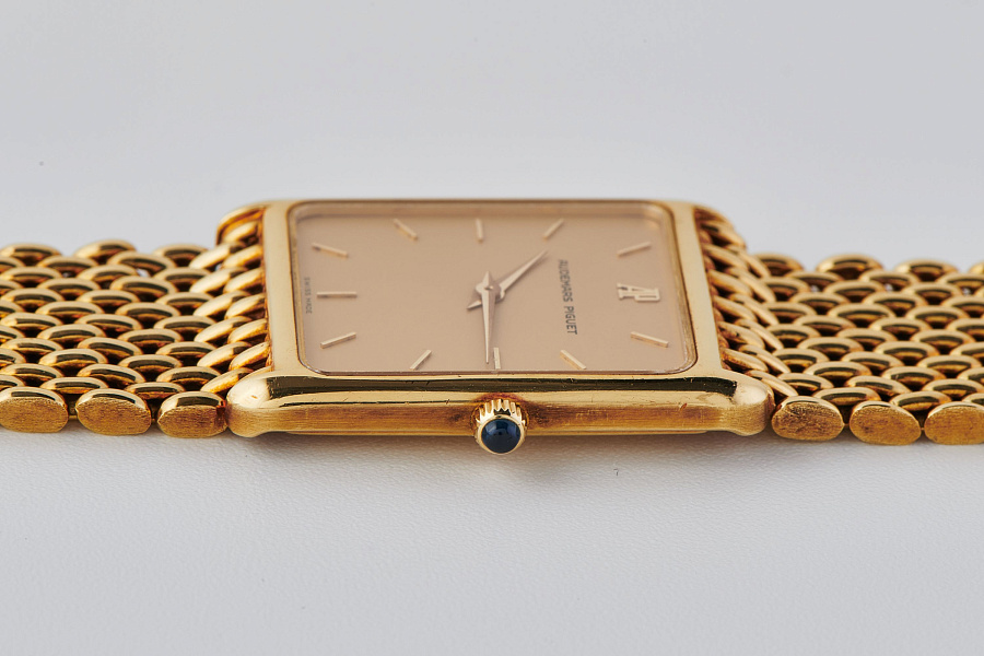 Tank in 18k Yellow Gold