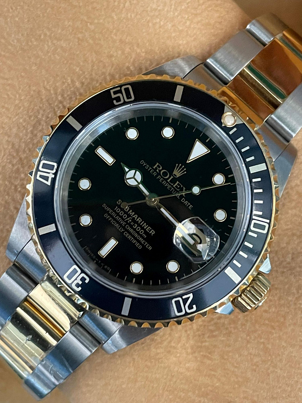 Submariner Date 16613 Steel & Gold