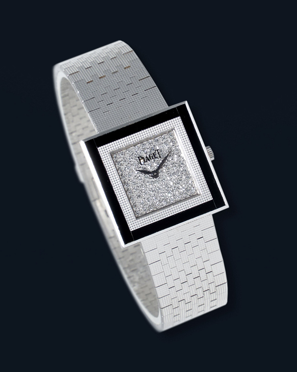 Vintage Square Ref. 9200 in 18k White Gold with Diamonds & Onyx Dial