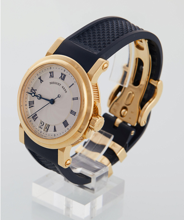 Marine Big Date Automatique 5817 Yellow Gold