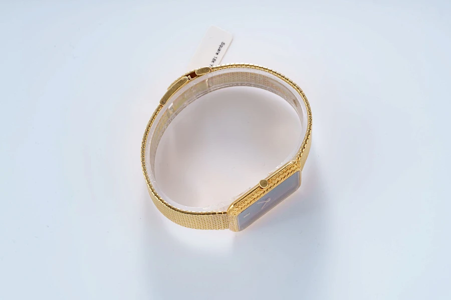 Rectangular Dress Watch in 18k Yellow Gold