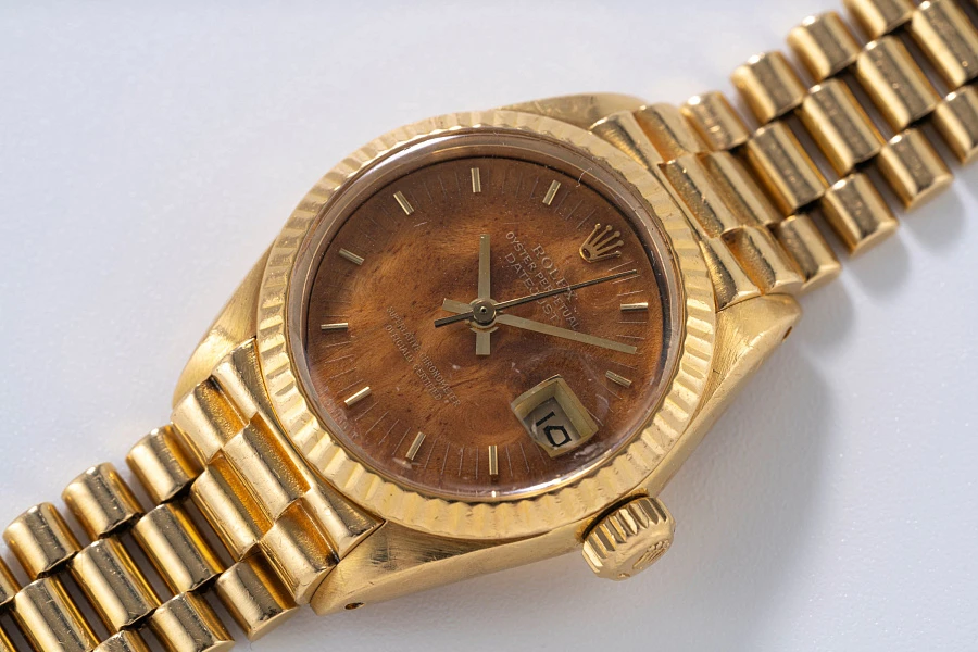 Wood Dial Datejust Ref. 6917 in 18k Yellow Gold