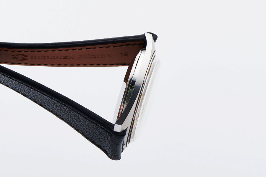 Automatic Cushion Case in Stainless Steel