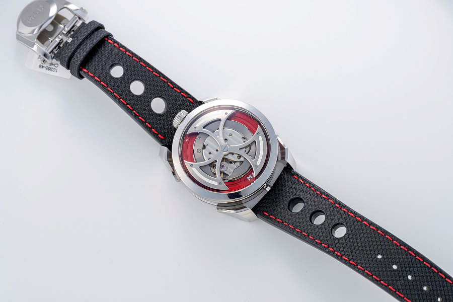 M.A.D. 1 Red in Stainless Steel