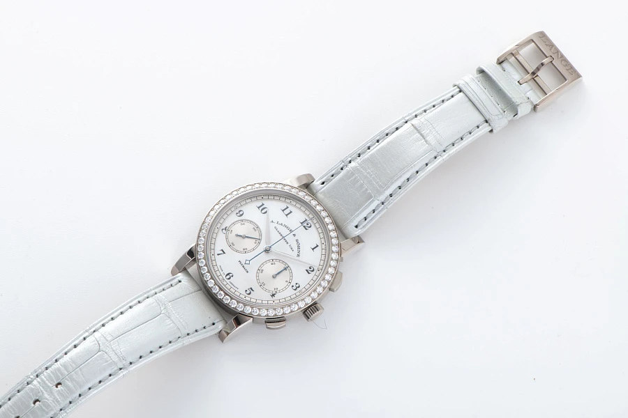 1815 Chronograph Ref. 823.029 with Mother of Pearl Dial in 18k White Gold