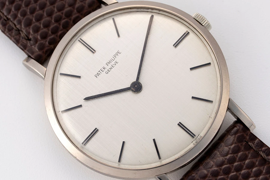 Calatrava Linen Dial Ref. 3538 in 18k White Gold
