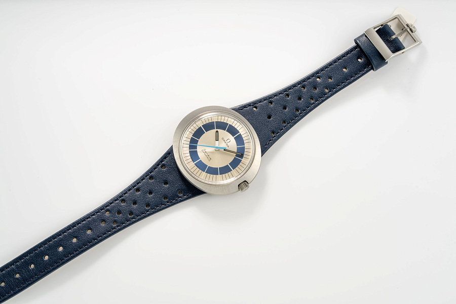 Genève Dynamic in Stainless Steel