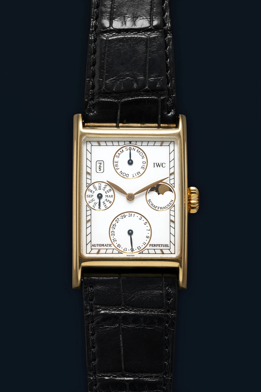 Novecento Perpetual Calendar Ref. IW3545 in 18k Yellow Gold