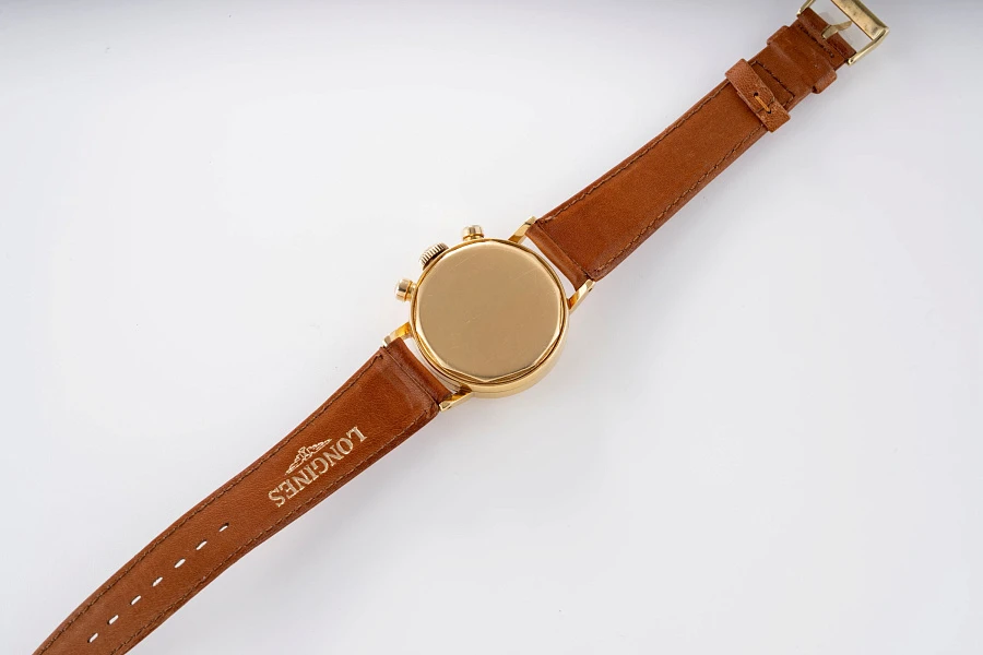 Vintage M90 Chronograph Ref. 9018 in 18k Yellow Gold